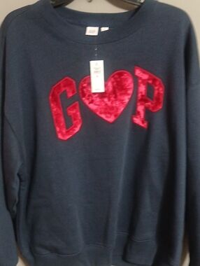 GAP Navy Sweatshirt with Red Velvet Logo